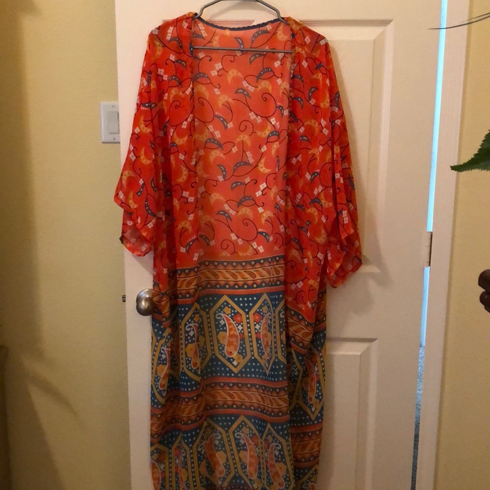 Orange and blue duster